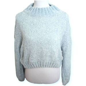 PRINCESS POLLY LT. BLUE CROPPED SWEATER SZ.M/L EUC.